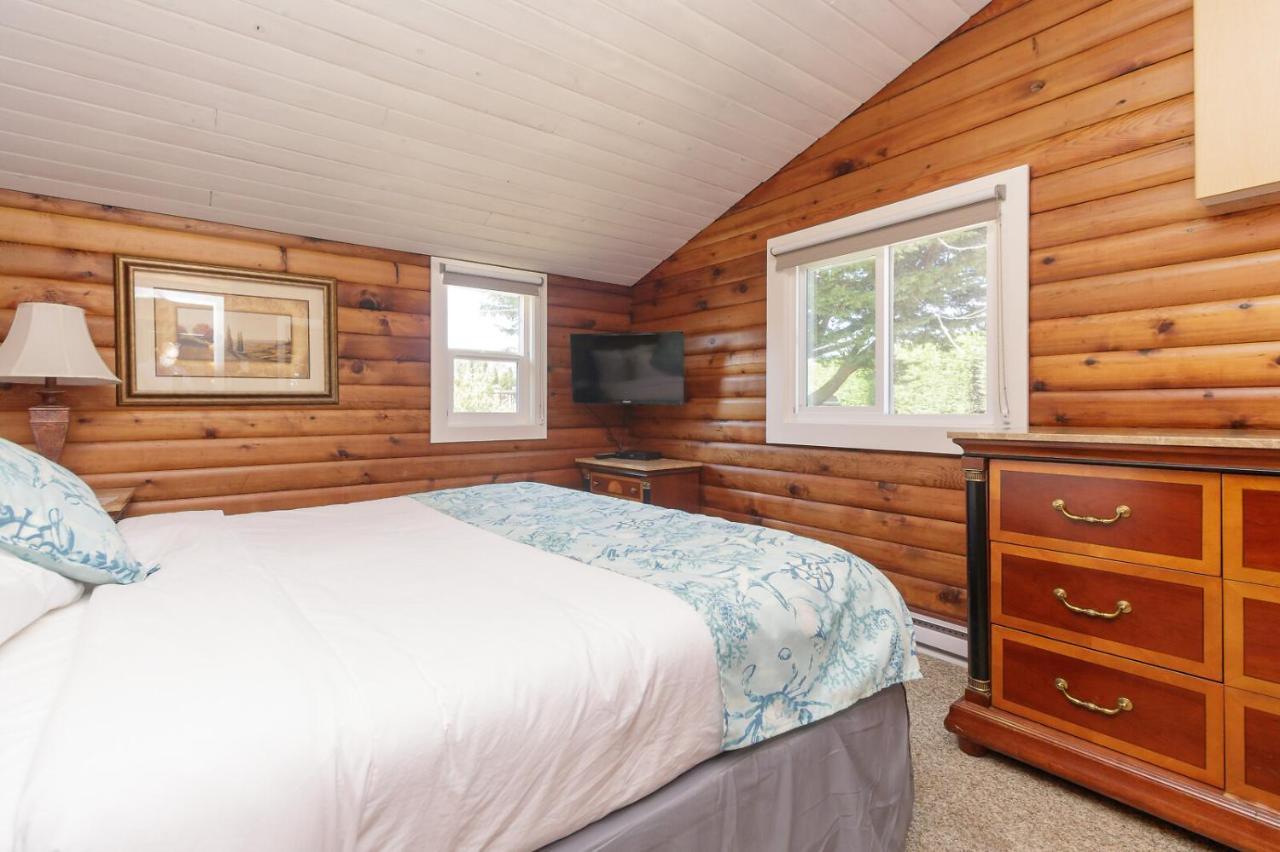The Cedarwood Inn & Suites Sidney Kültér fotó